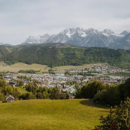 Spreitzhof & Royer